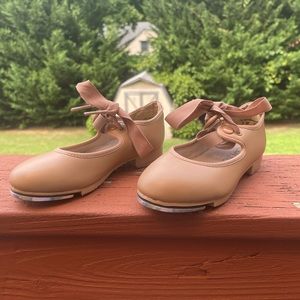 Shuffle Tap Shoes - Tan